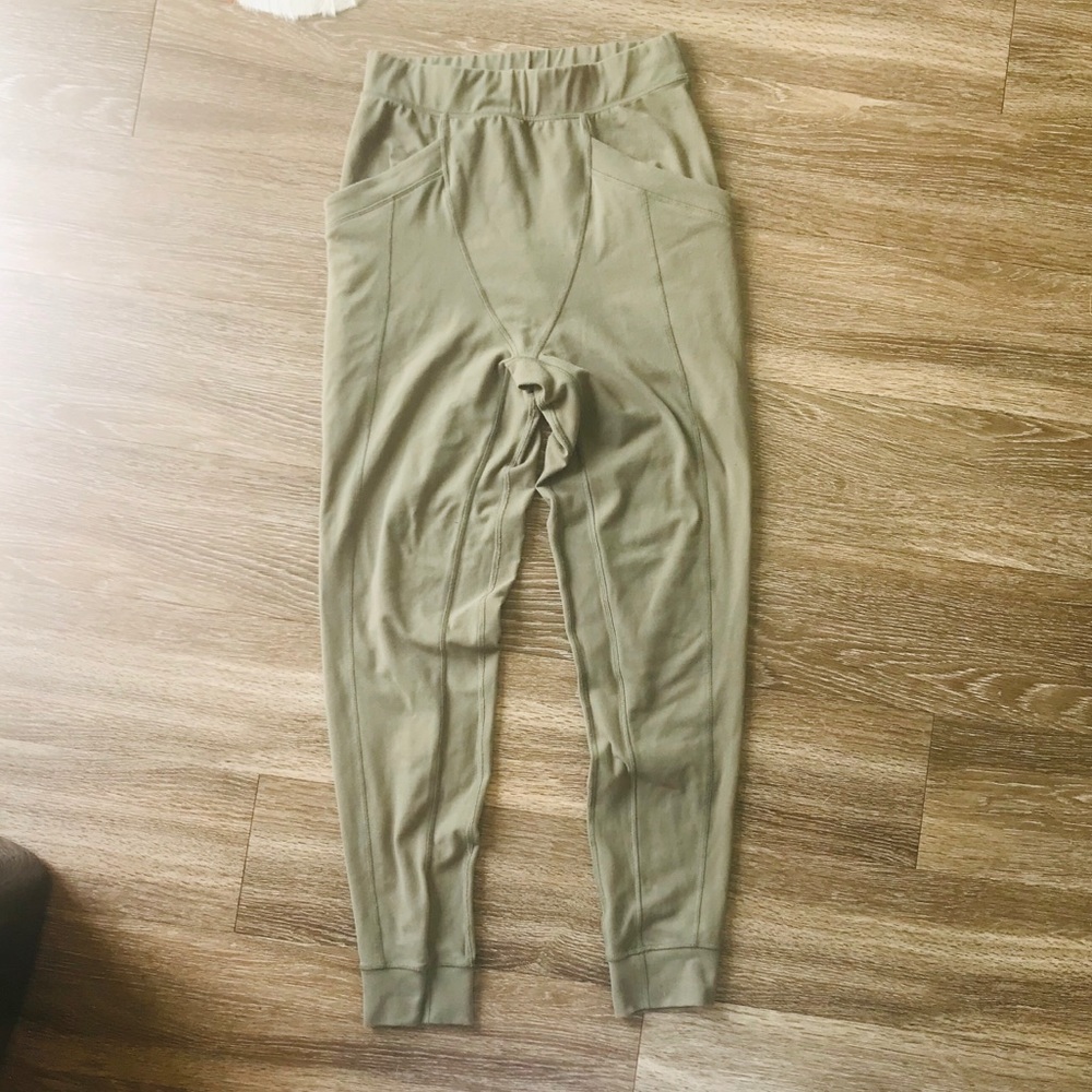 LULULEMON LAB OLIVE GREEN TIGHTS/JOGGERS XS SZ 4